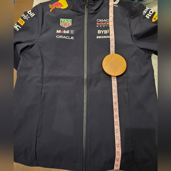 Men's Castore Navy Red Bull Racing 2024 Team Softshell Full-Zip Jacket - Picture 6 of 6